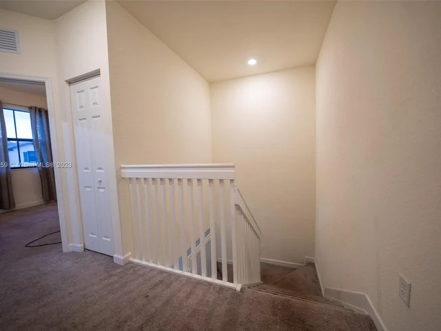 10575 W 33rd Way, Hialeah FL 33018