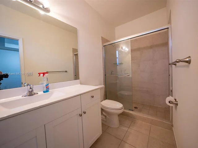 10575 W 33rd Way, Hialeah FL 33018