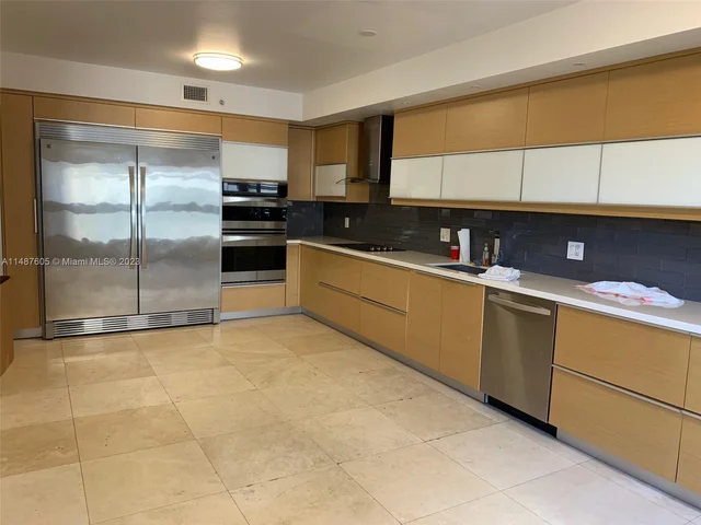 765 Crandon Blvd # 209, Key Biscayne FL 33149