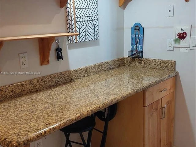 1965 S Ocean Dr # 7B, Hallandale Beach FL 33009