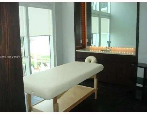 17201 Collins Ave # 3301, Sunny Isles Beach FL 33160