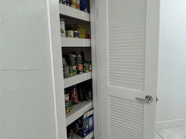 21050 SW 172nd Ave, Miami FL 33187