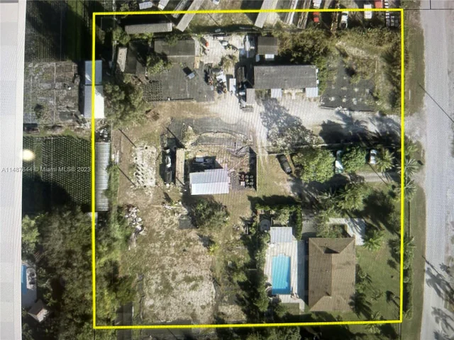 21050 SW 172nd Ave, Miami FL 33187