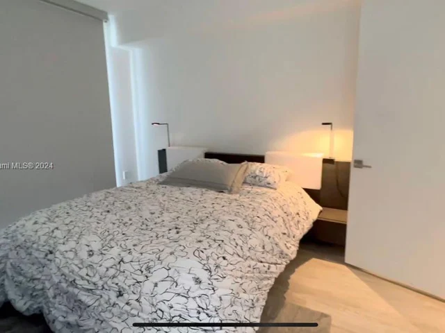 121 NE 34th St # 807, Miami FL 33137