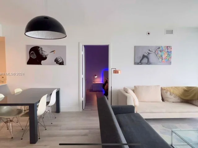 121 NE 34th St # 807, Miami FL 33137