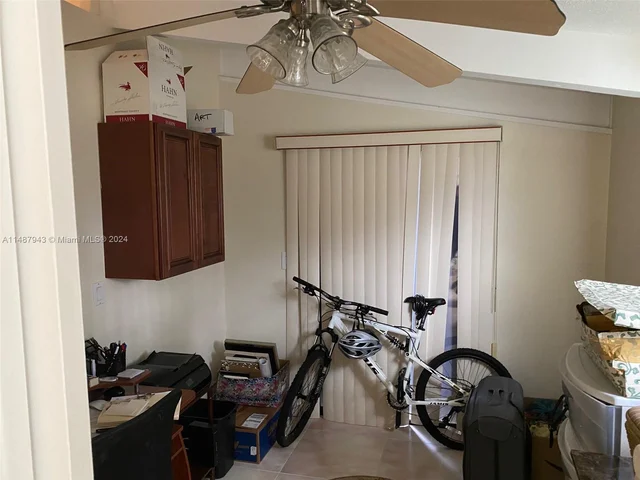 466 Briarwood Cir # 60, Hollywood FL 33024