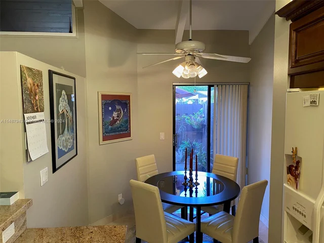 466 Briarwood Cir # 60, Hollywood FL 33024