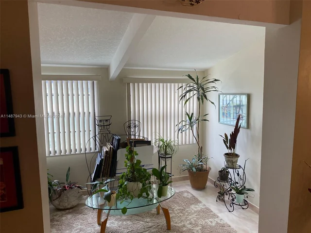 466 Briarwood Cir # 60, Hollywood FL 33024