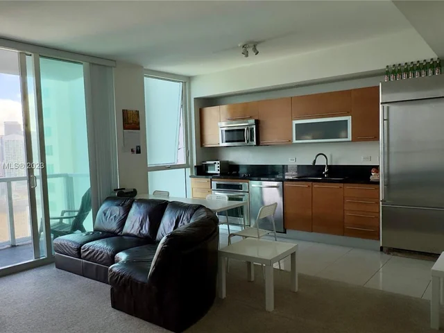 244 Biscayne Blvd # 3107, Miami FL 33132