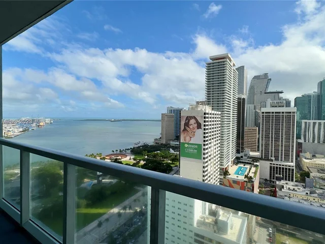 244 Biscayne Blvd # 3107, Miami FL 33132