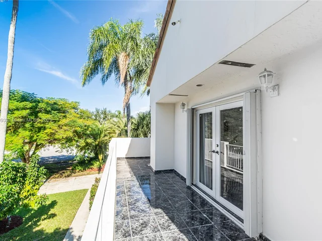 10280 SW 142nd St, Miami FL 33176