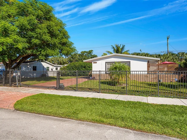 20615 NW 28th Ave, Miami Gardens FL 33056