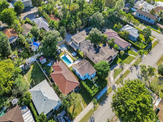 1634 Rodman St, Hollywood FL 33020