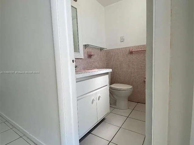 1855 Plunkett St # 101, Hollywood FL 33020