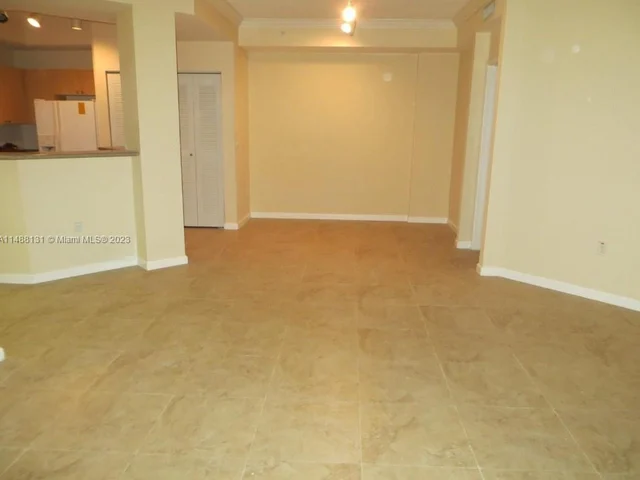 1919 Van Buren St # 111A, Hollywood FL 33020