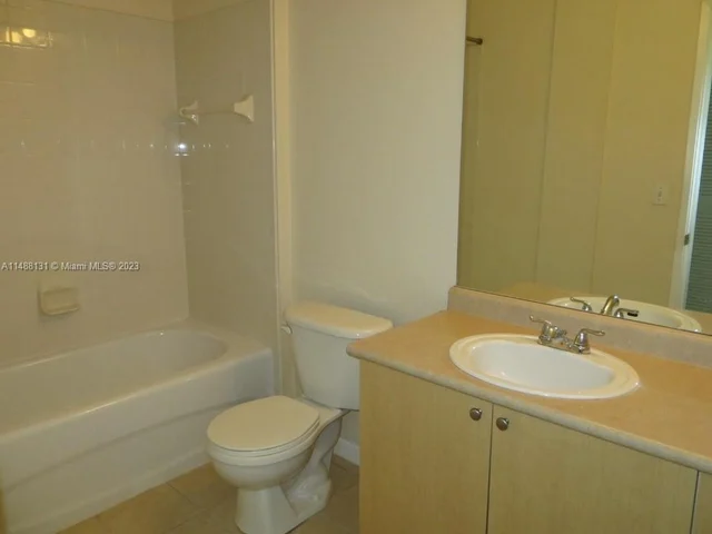 1919 Van Buren St # 111A, Hollywood FL 33020