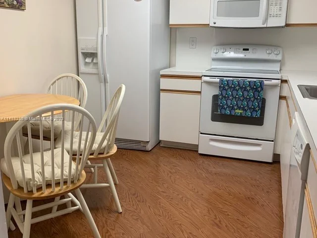 19101 Mystic Pointe Dr # 1104, Aventura FL 33180