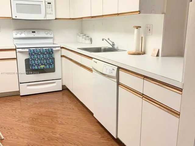 19101 Mystic Pointe Dr # 1104, Aventura FL 33180