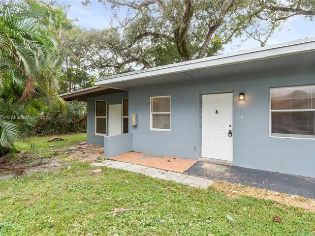 1050 SW 28th St # 4, Fort Lauderdale FL 33315