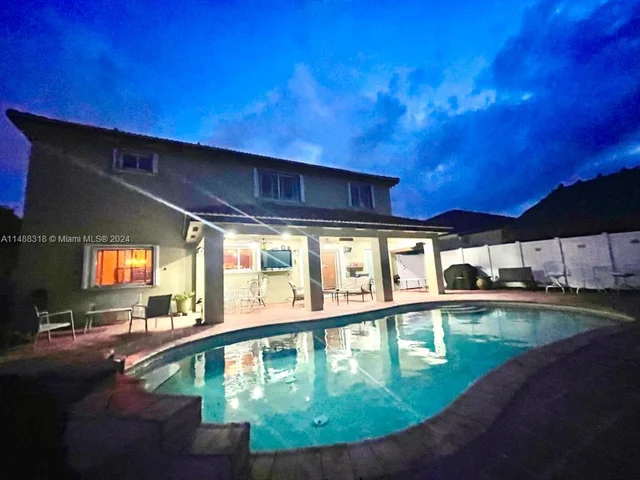 15973 SW 53rd Ter, Miami FL 33185