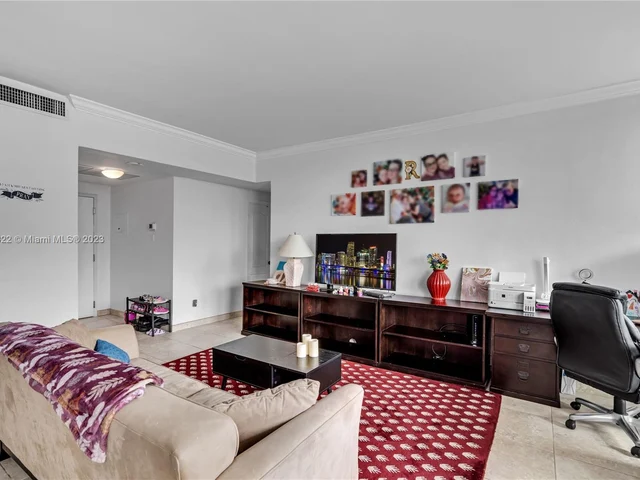 700 Biltmore Way # 802, Coral Gables FL 33134