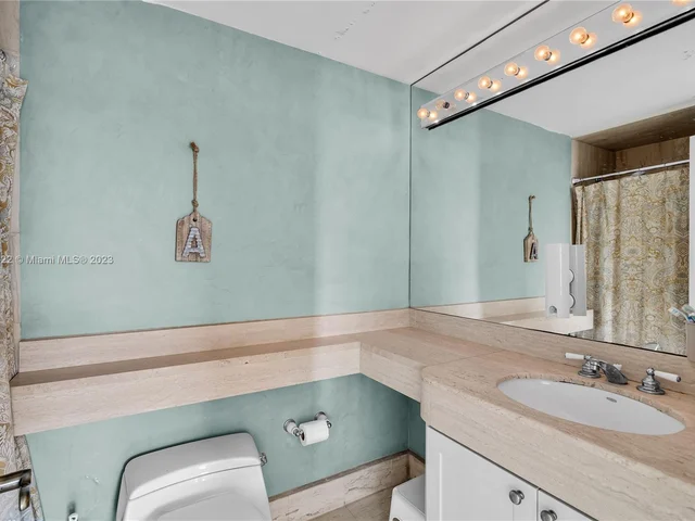 700 Biltmore Way # 802, Coral Gables FL 33134