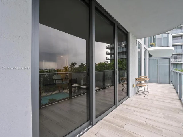 121 NE 34th St # 909, Miami FL 33137