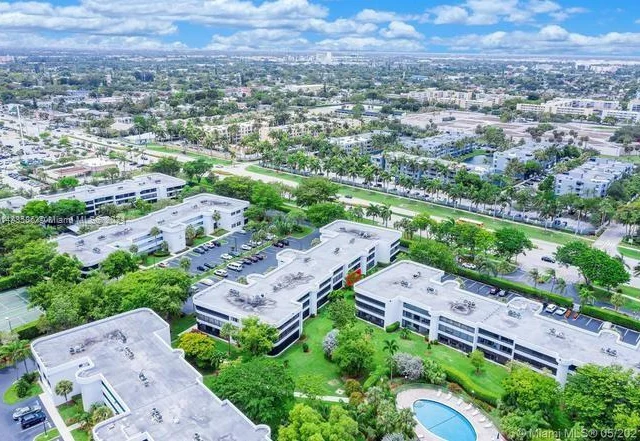 1460 Sheridan St # 2D, Hollywood FL 33020