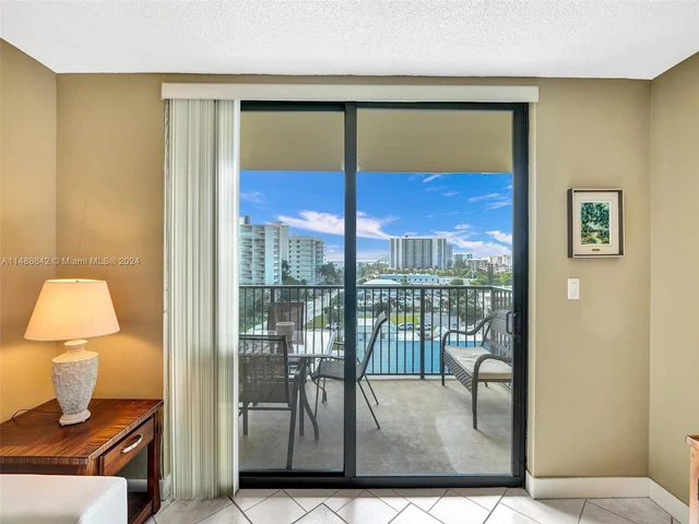 801 N Ocean Blvd # 803, Pompano Beach FL 33062