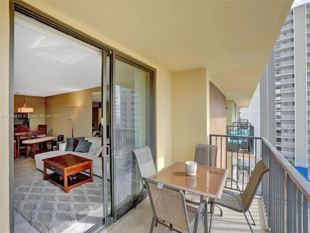 801 N Ocean Blvd # 803, Pompano Beach FL 33062