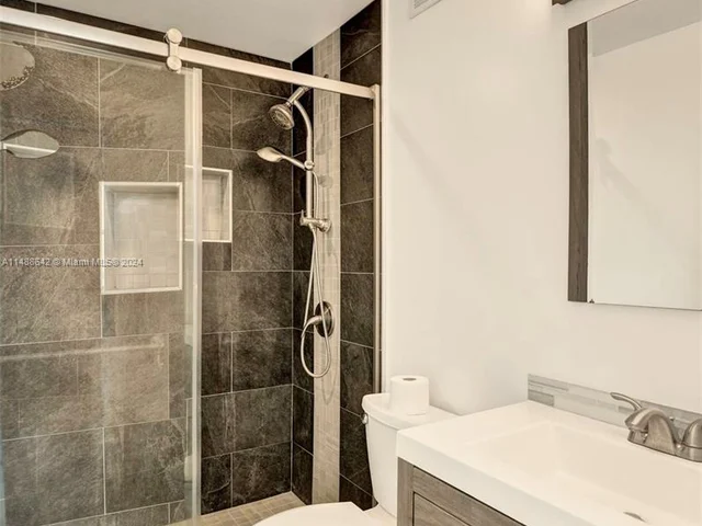 801 N Ocean Blvd # 803, Pompano Beach FL 33062