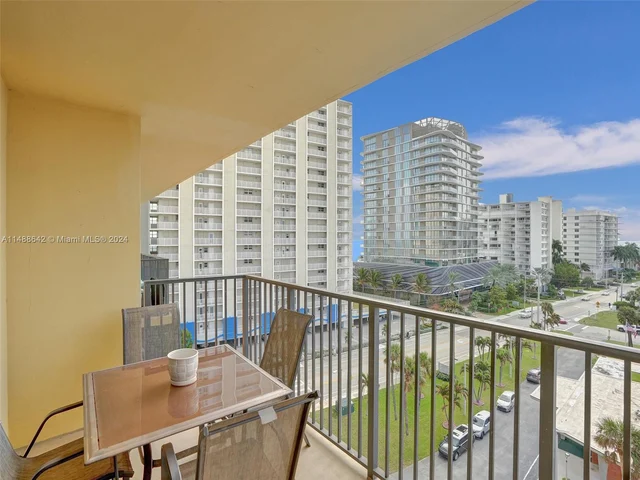 801 N Ocean Blvd # 803, Pompano Beach FL 33062