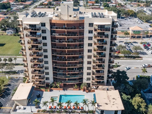 2301 SW 27th Ave # 703, Miami FL 33145