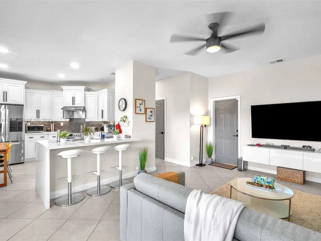 6502 SW 158th Pass, Miami FL 33193