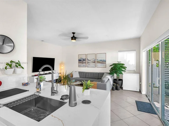 6502 SW 158th Pass, Miami FL 33193