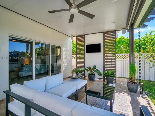 6502 SW 158th Pass, Miami FL 33193