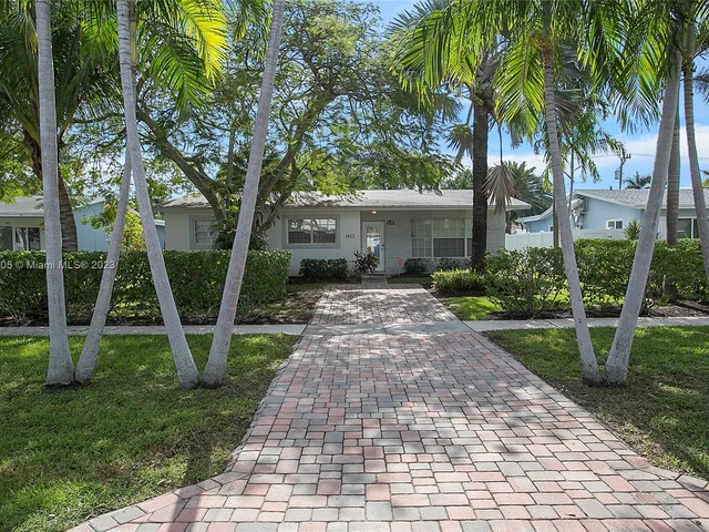 1422 Coolidge St, Hollywood FL 33020