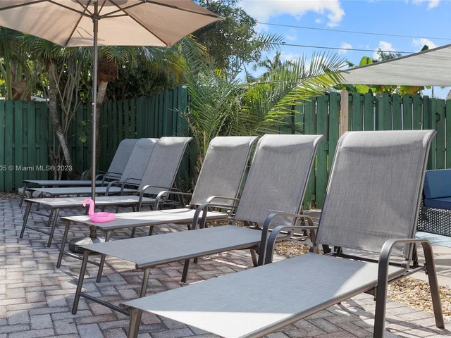 1422 Coolidge St, Hollywood FL 33020