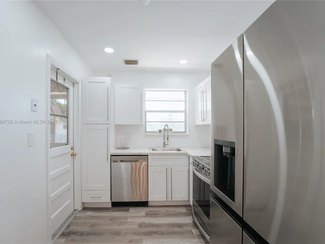 2041 NW 81st Ave # 427, Pembroke Pines FL 33024