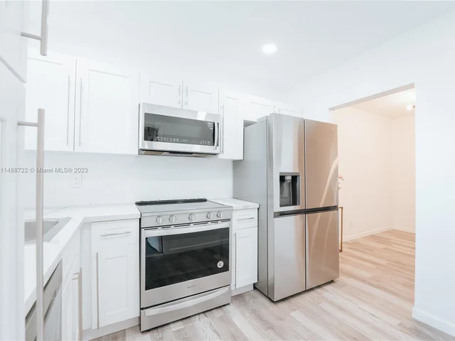 2041 NW 81st Ave # 427, Pembroke Pines FL 33024