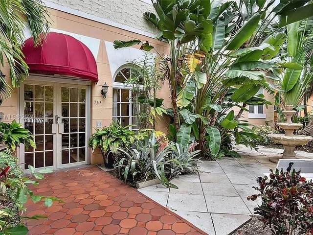 747 Michigan Ave # 106, Miami Beach FL 33139