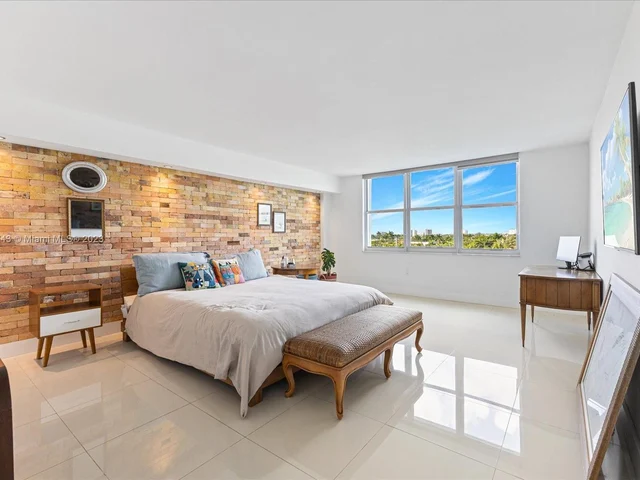 10000 W Bay Harbor Dr # 503, Bay Harbor Islands FL 33154