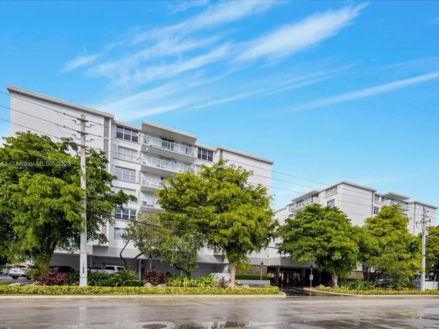 10000 W Bay Harbor Dr # 503, Bay Harbor Islands FL 33154