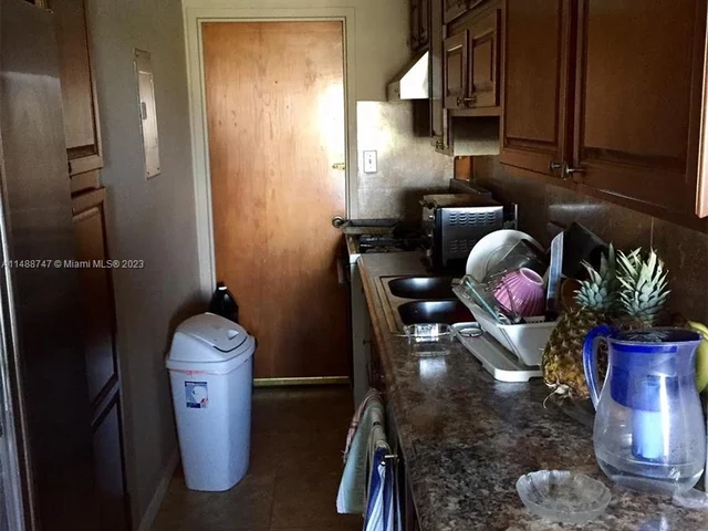 8400 Byron Ave # 5E, Miami Beach FL 33141