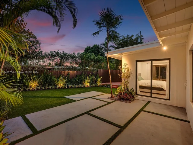 18560 NE 20th Ct, North Miami Beach FL 33179