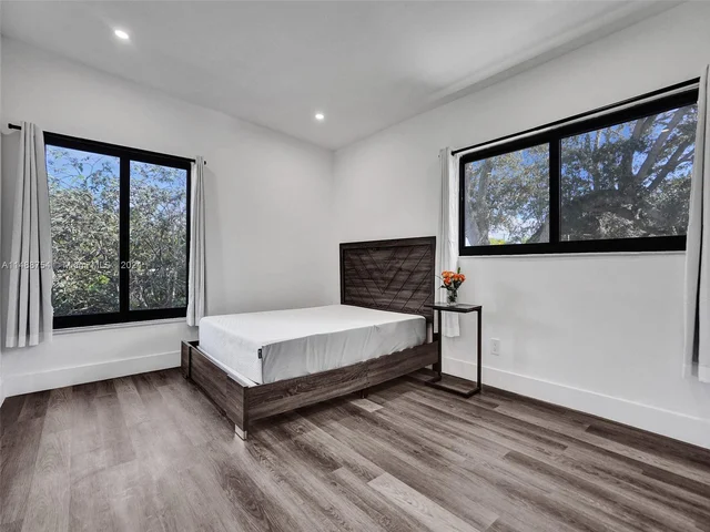 18560 NE 20th Ct, North Miami Beach FL 33179