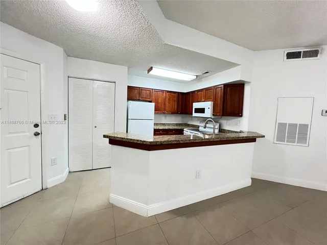 2445 SW 18th Ter # 916, Fort Lauderdale FL 33315