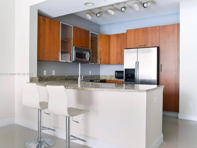 1945 S Ocean Dr # 610, Hallandale Beach FL 33009