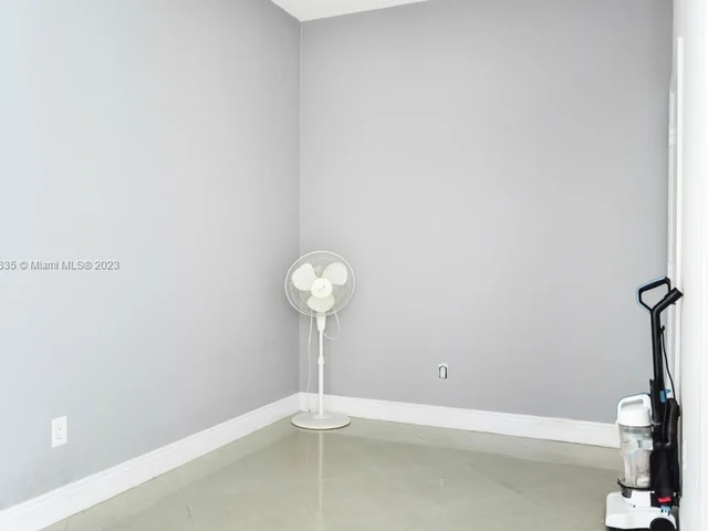 1945 S Ocean Dr # 610, Hallandale Beach FL 33009