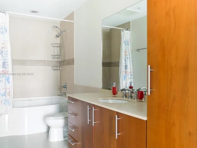 1945 S Ocean Dr # 610, Hallandale Beach FL 33009